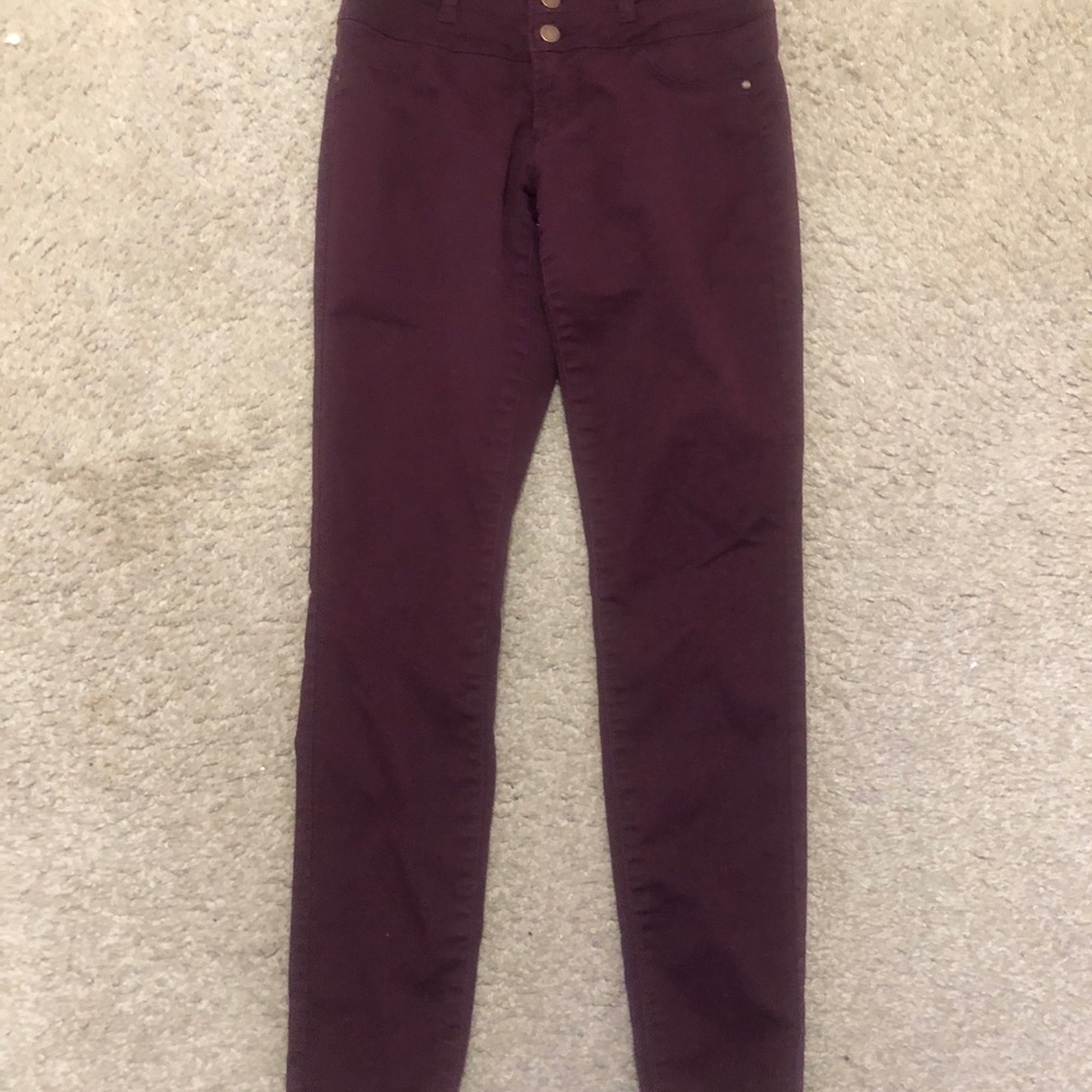 Tinseltown Men's Skinny Jeans in Burgundy